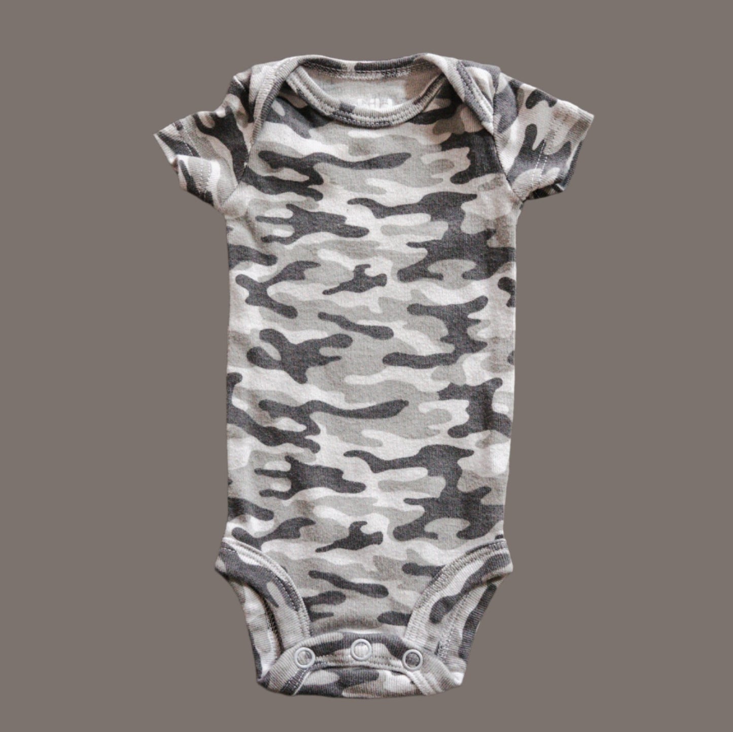 Grey Camo Bodysuit: preemie