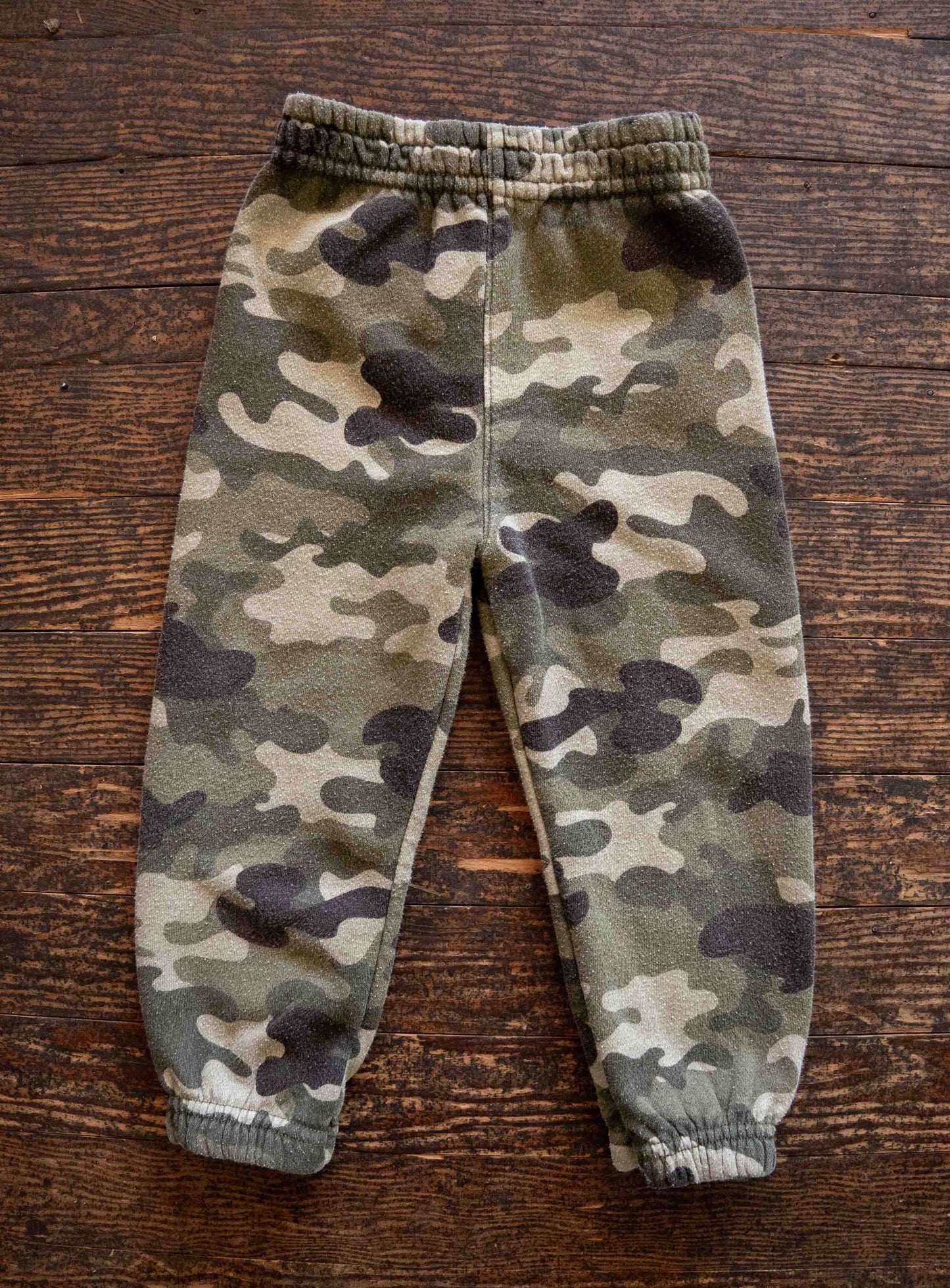 Green Camo Sweatpants: 2T