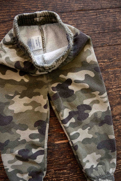 Green Camo Sweatpants: 2T