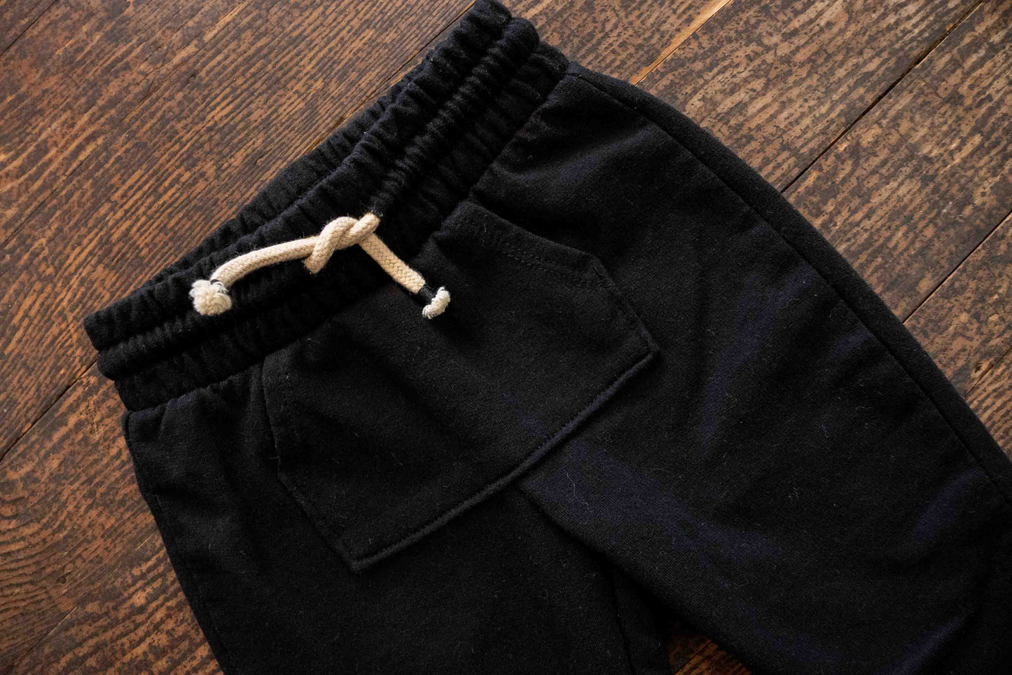 Black Pocket Drawstring Sweatpants: 6mos