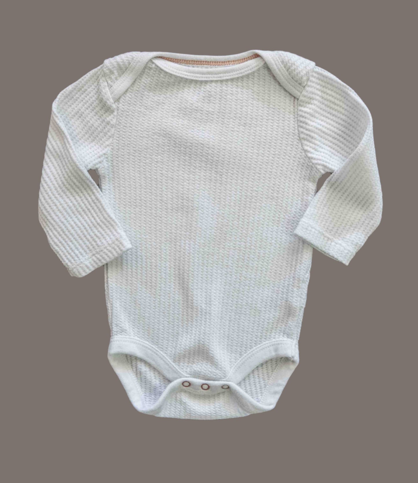 White Waffle Long Sleeve Bodysuit: 0-3mos