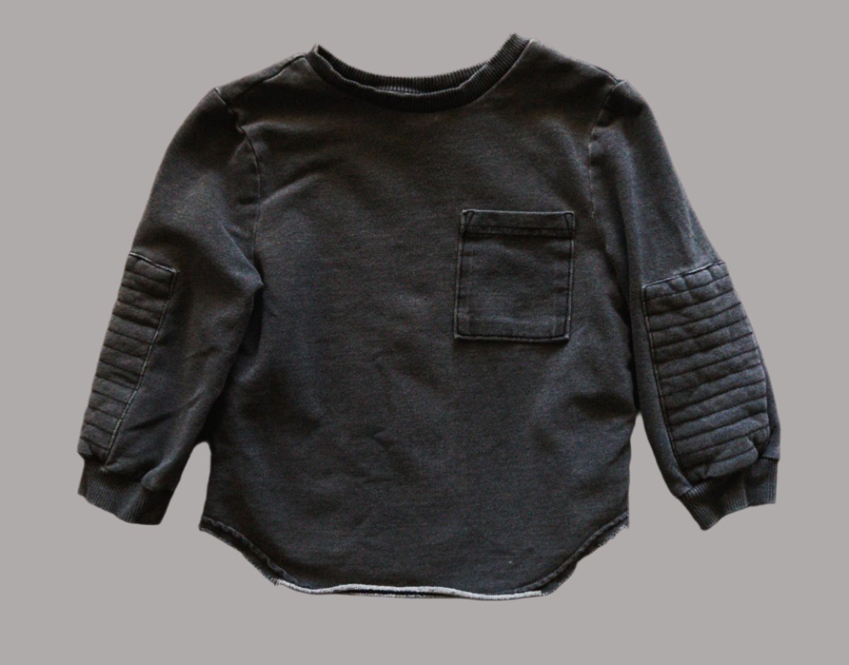 Charcoal Grey Raw Hem Shirt: 3T