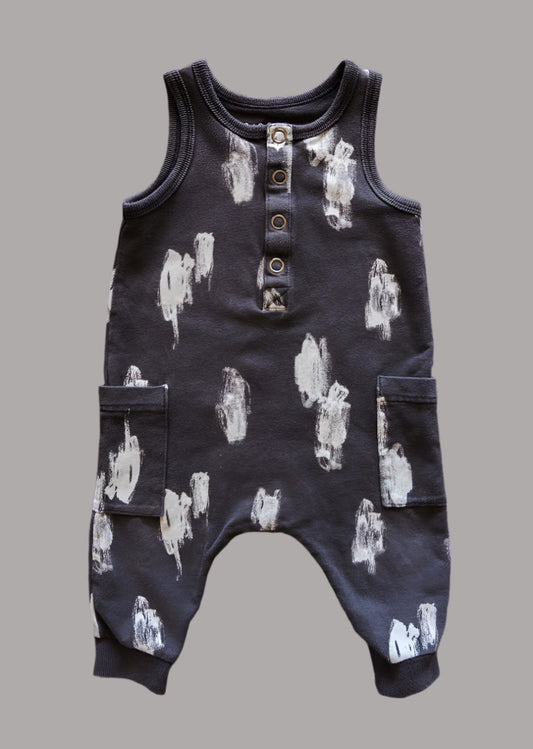 Charcoal Grey Abstract Sleeveless Romper: 12mos